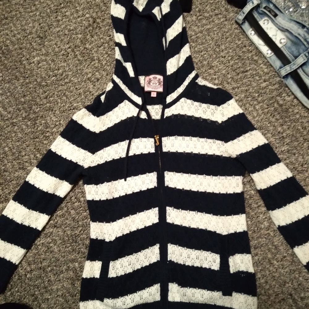 Juicy couture zip sweater